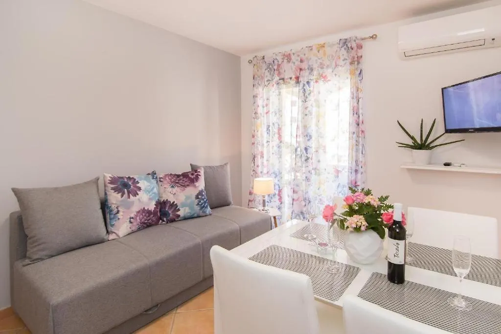 Motovunska 39B Apartment Porec